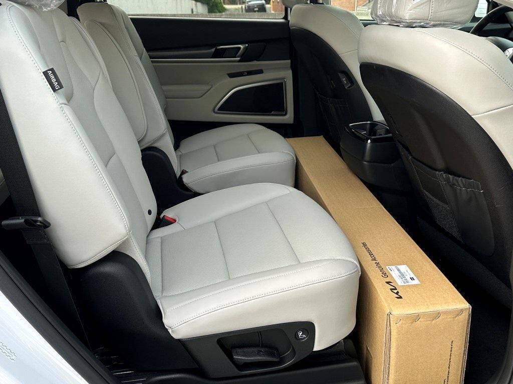 new 2025 Kia Telluride car, priced at $43,905