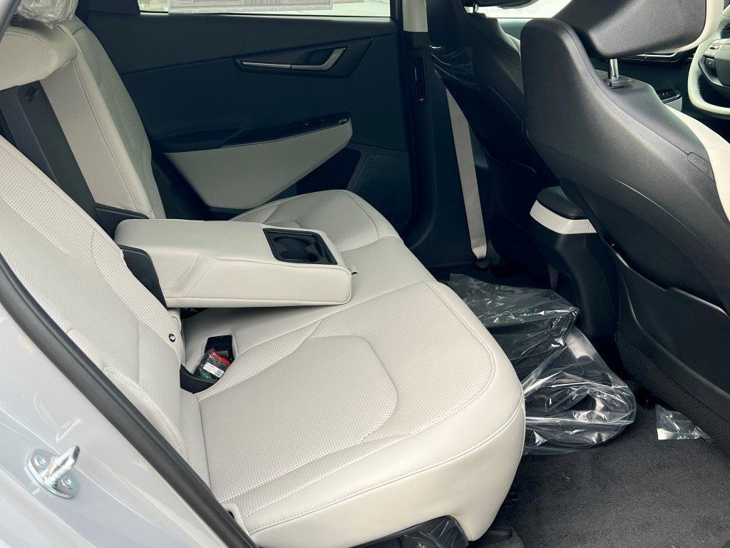 new 2025 Kia EV6 car, priced at $55,810
