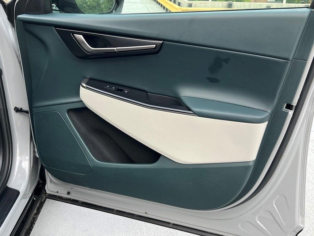 new 2025 Kia EV6 car, priced at $55,810