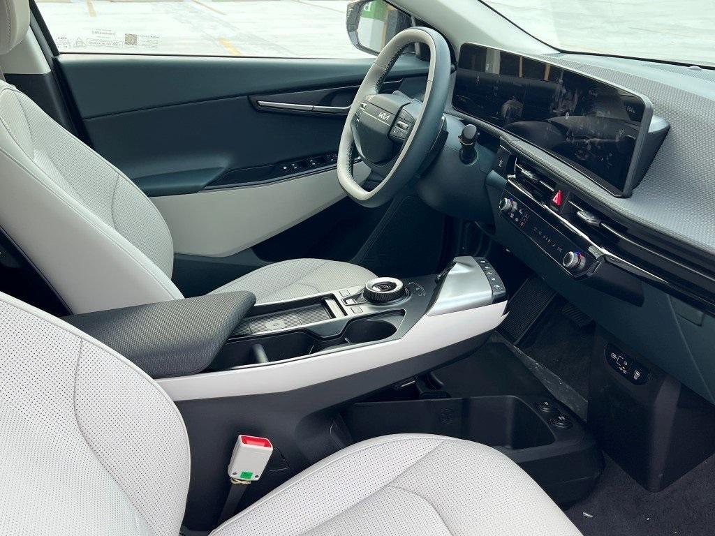 new 2025 Kia EV6 car, priced at $55,810