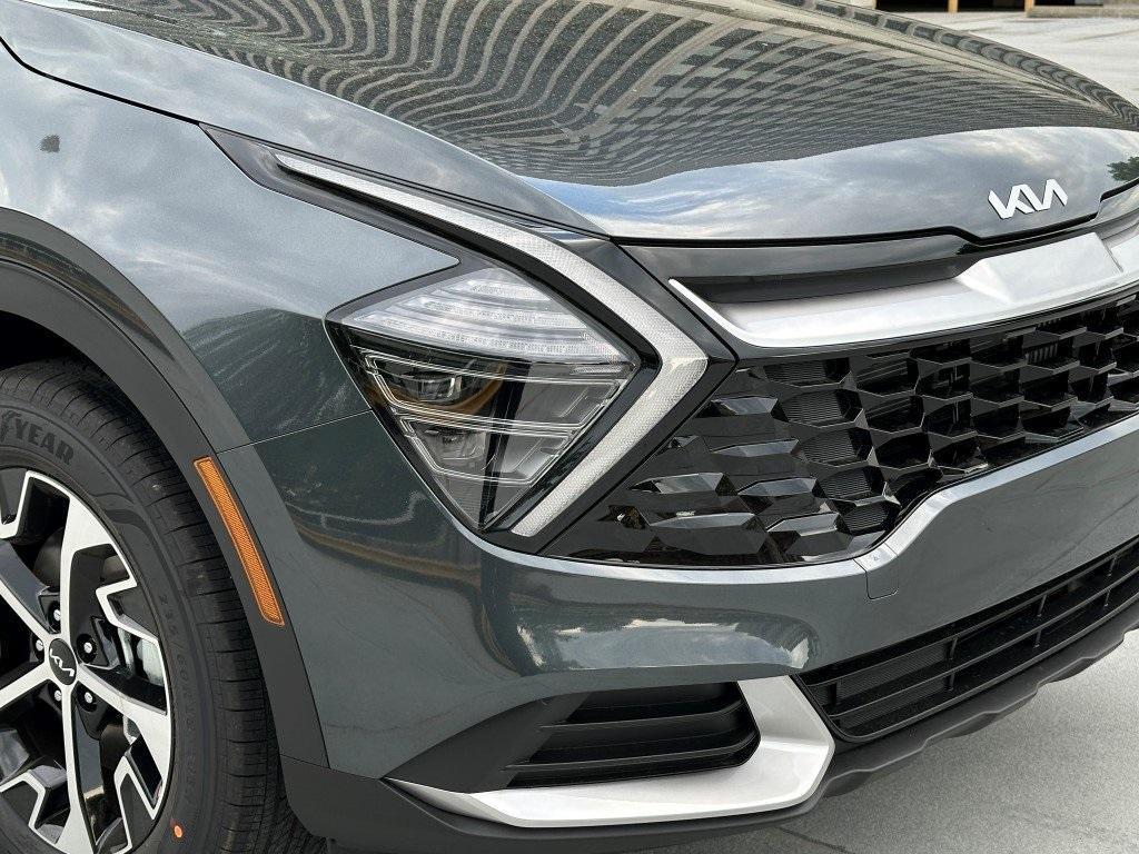 new 2025 Kia Sportage Hybrid car, priced at $35,855