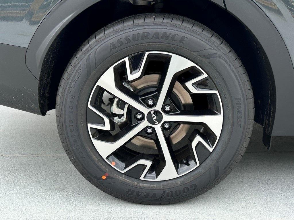 new 2025 Kia Sportage Hybrid car, priced at $35,855
