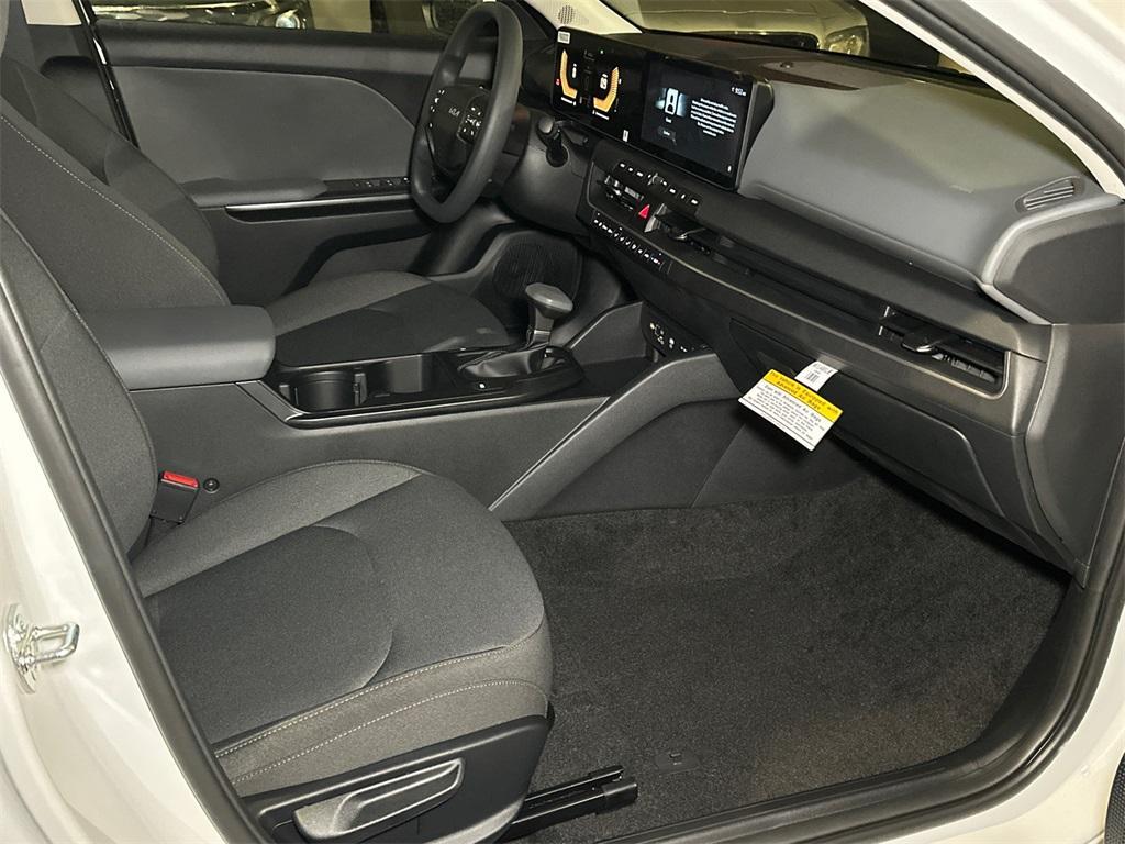 new 2025 Kia K4 car, priced at $22,636