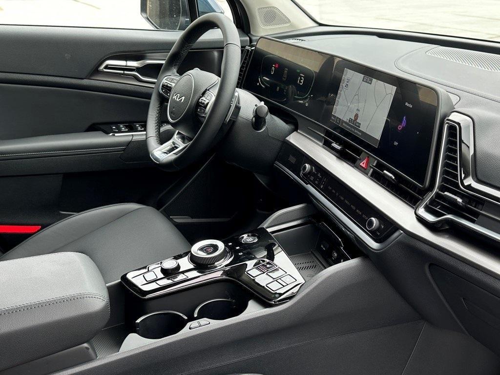 new 2025 Kia Sportage Hybrid car, priced at $34,295