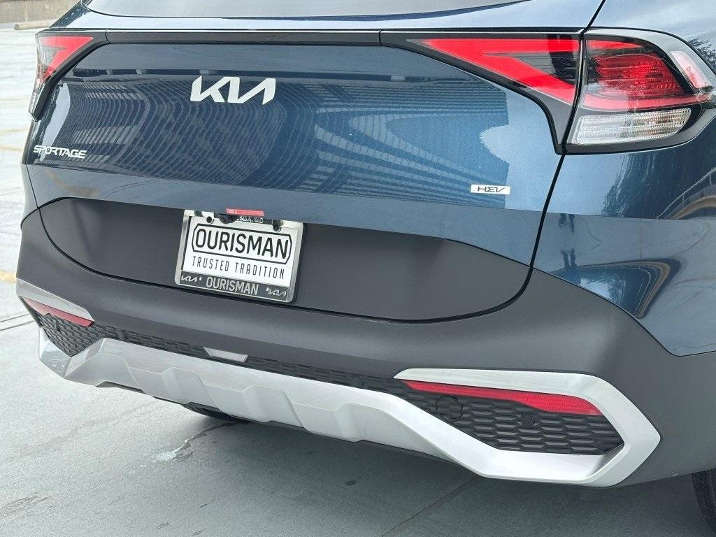 new 2025 Kia Sportage Hybrid car, priced at $34,295