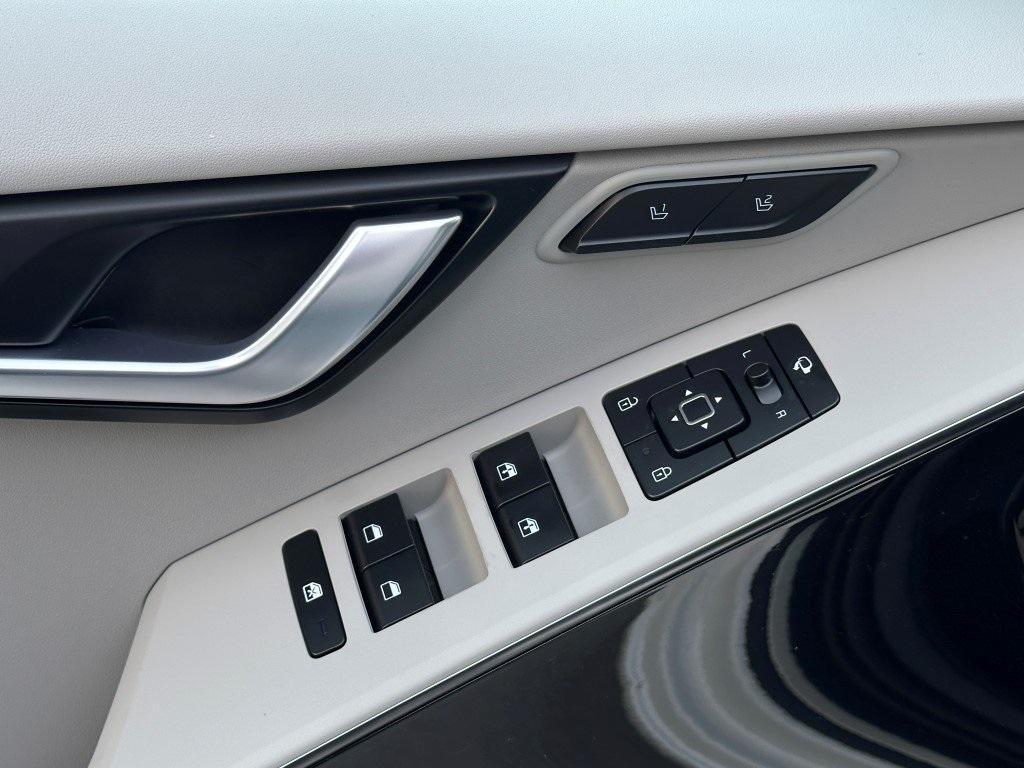 new 2025 Kia Niro EV car, priced at $47,116
