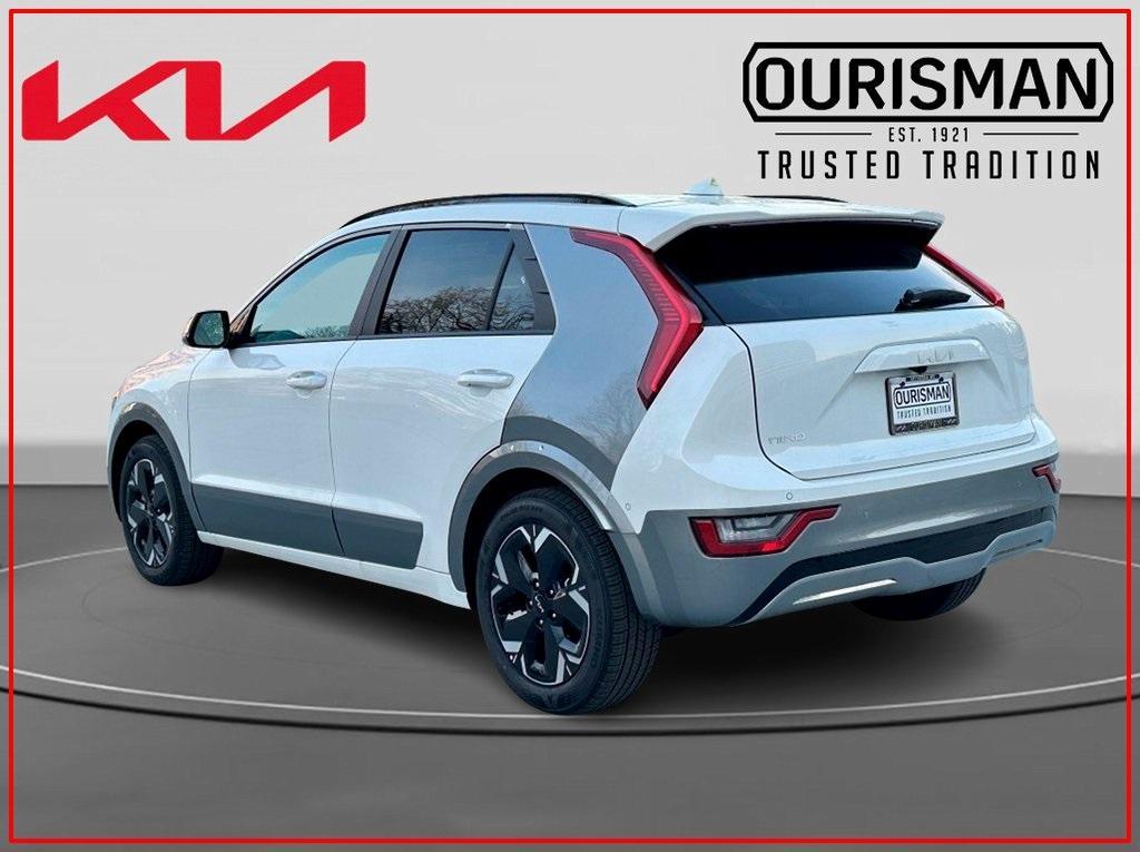 new 2025 Kia Niro EV car, priced at $47,116