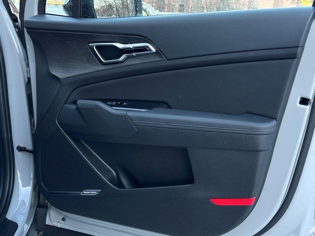 new 2025 Kia Sportage car, priced at $36,455