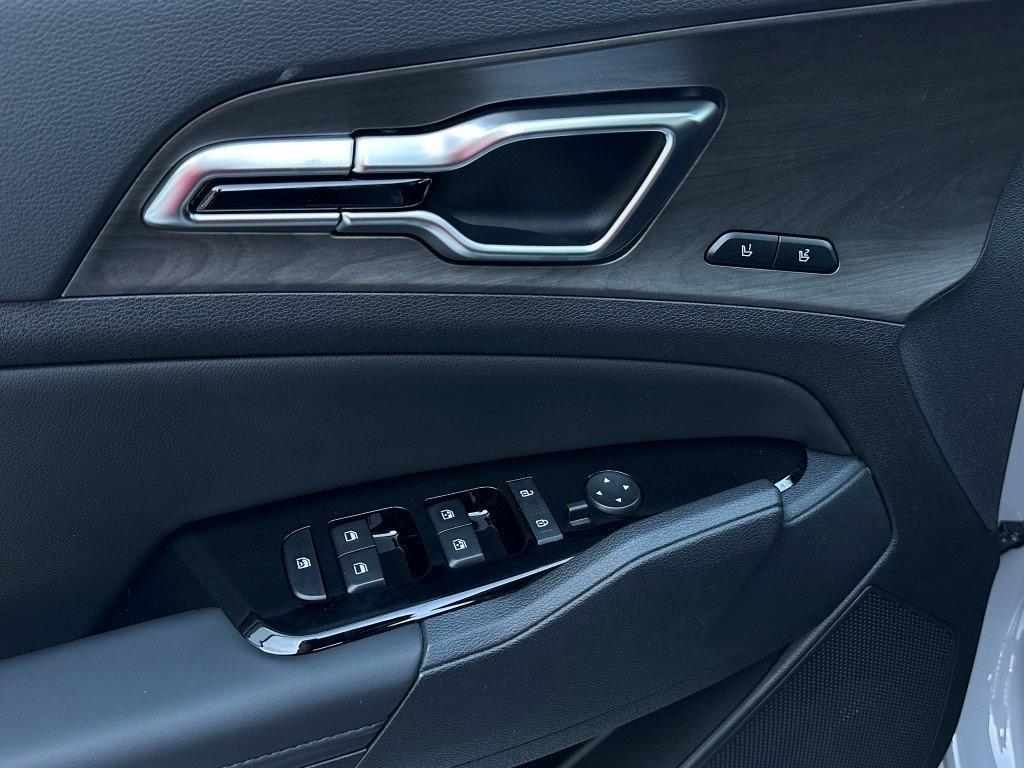 new 2025 Kia Sportage car, priced at $36,455