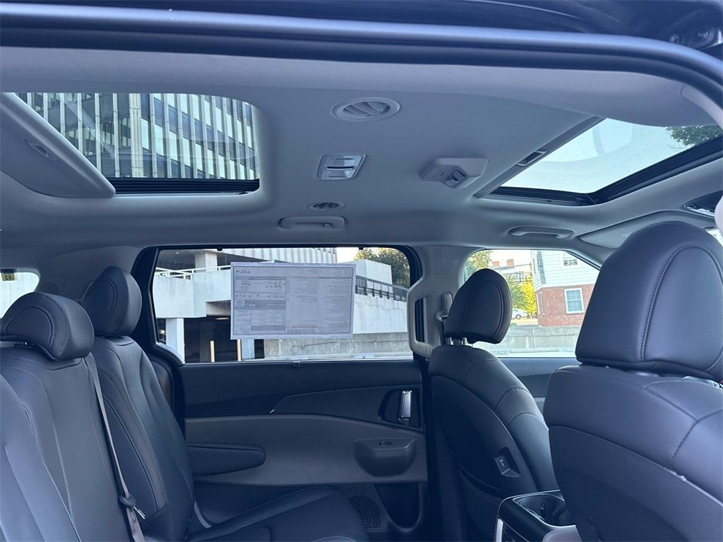 new 2026 Kia Carnival Hybrid car, priced at $46,932