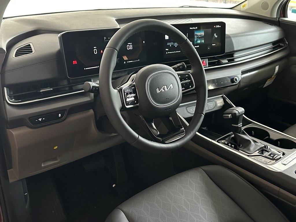 new 2025 Kia Carnival car, priced at $42,351