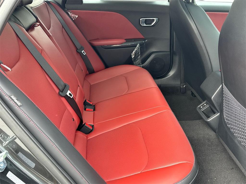 new 2025 Kia K4 car, priced at $25,927