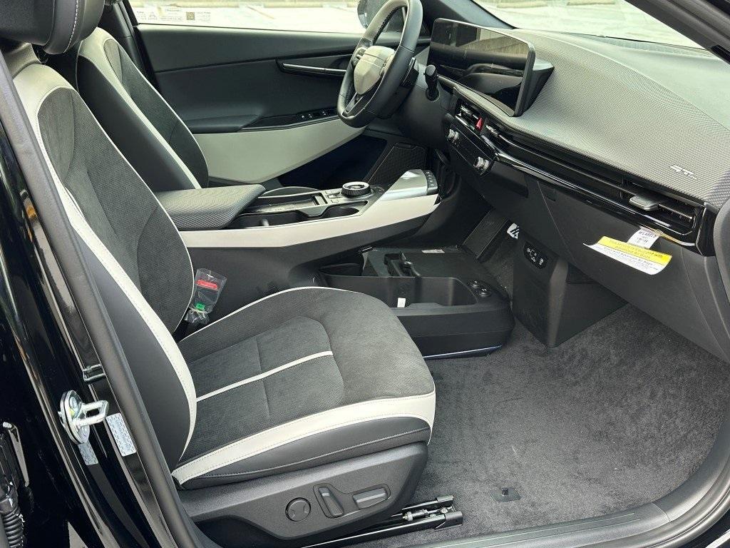 new 2025 Kia EV6 car, priced at $60,505
