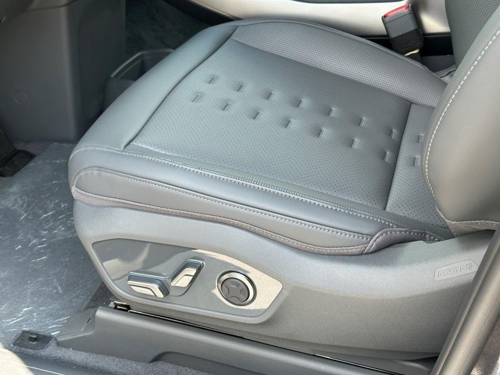 new 2026 Kia EV9 car, priced at $60,845