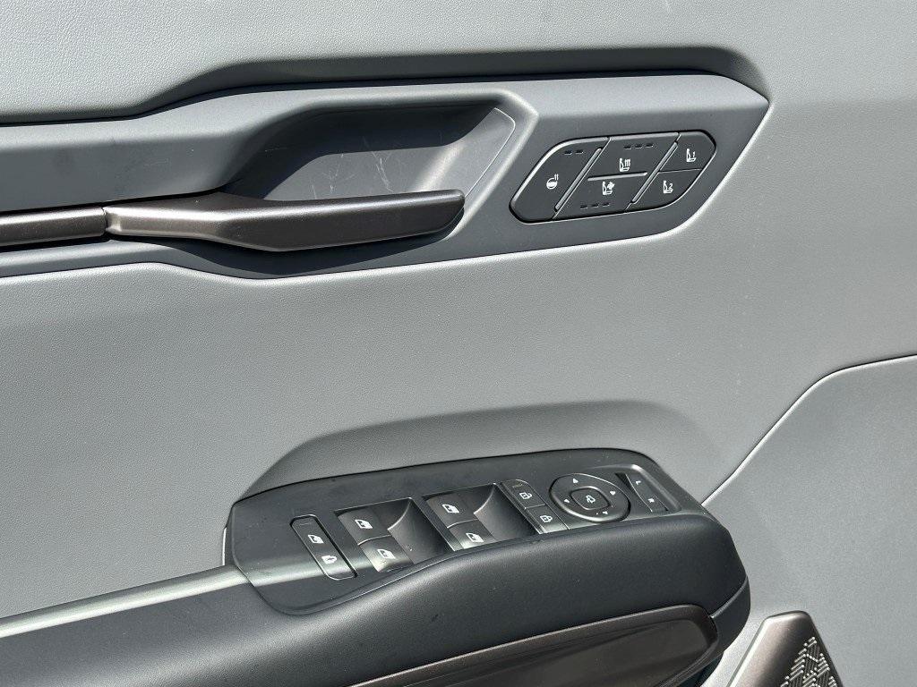 new 2026 Kia EV9 car, priced at $60,845