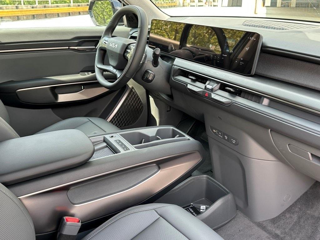 new 2026 Kia EV9 car, priced at $60,845