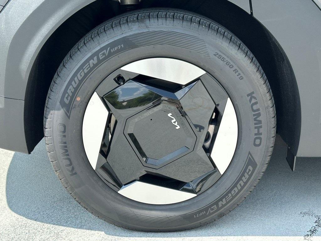 new 2026 Kia EV9 car, priced at $60,845