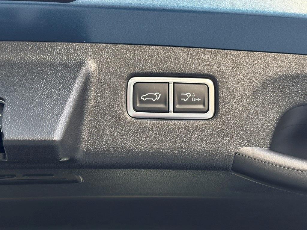new 2025 Kia Sorento Hybrid car, priced at $45,319