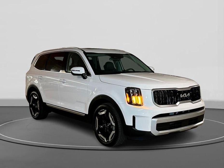 used 2024 Kia Telluride car, priced at $43,899