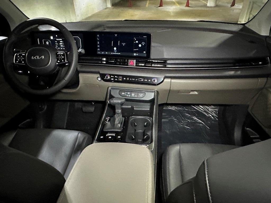 new 2025 Kia Carnival car, priced at $46,380