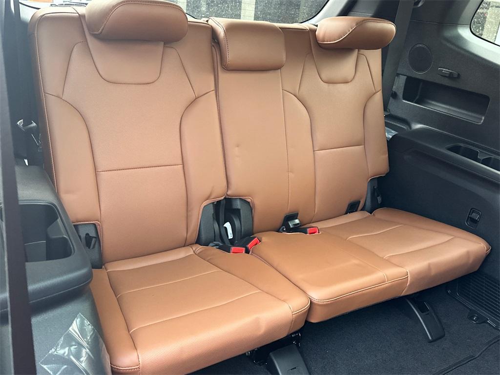 new 2025 Kia Telluride car, priced at $50,682