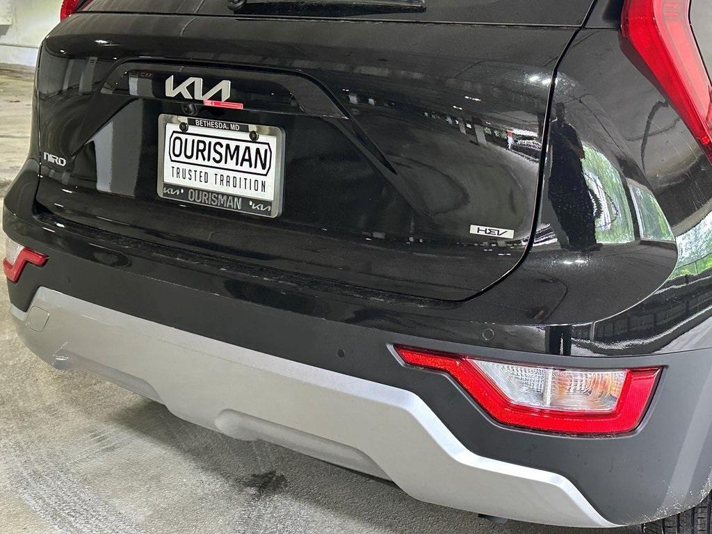 new 2025 Kia Niro car, priced at $31,702