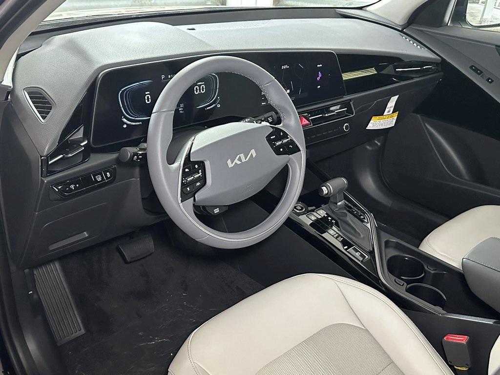 new 2025 Kia Niro car, priced at $31,702