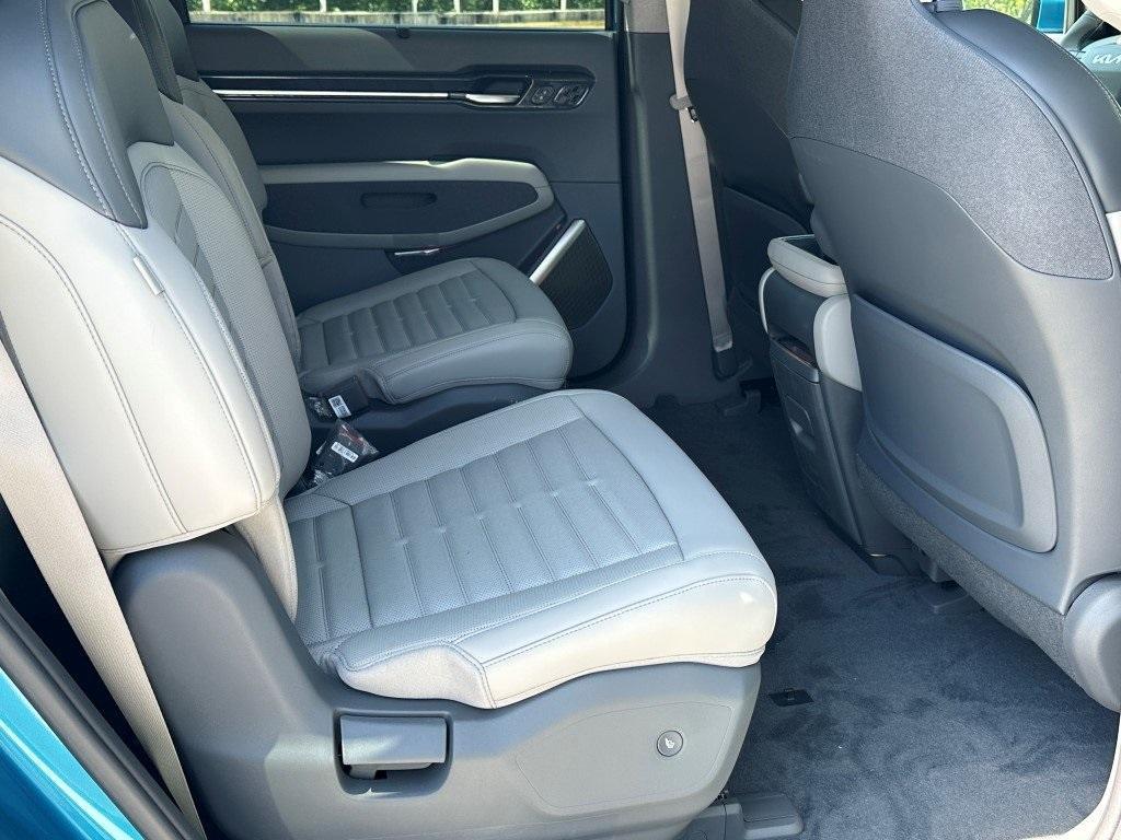 new 2026 Kia EV9 car, priced at $66,510
