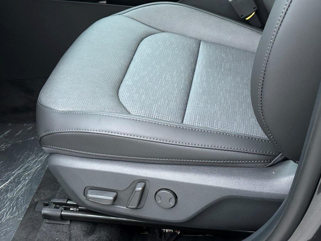 new 2025 Kia Niro car, priced at $32,665