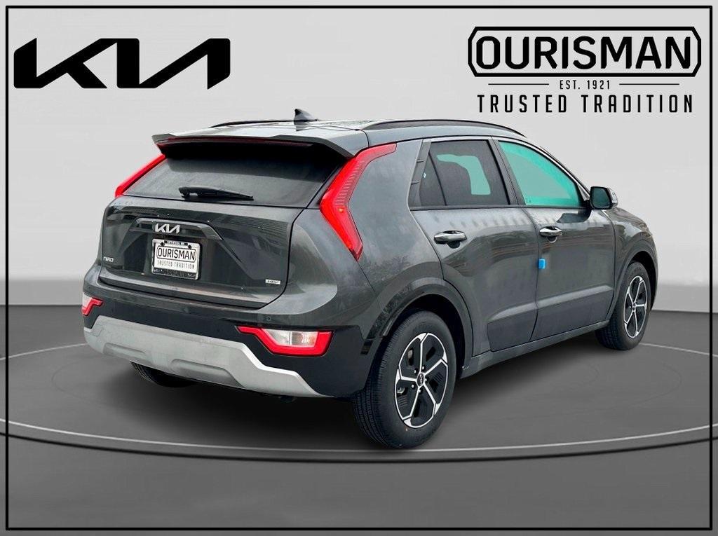 new 2025 Kia Niro car, priced at $30,332