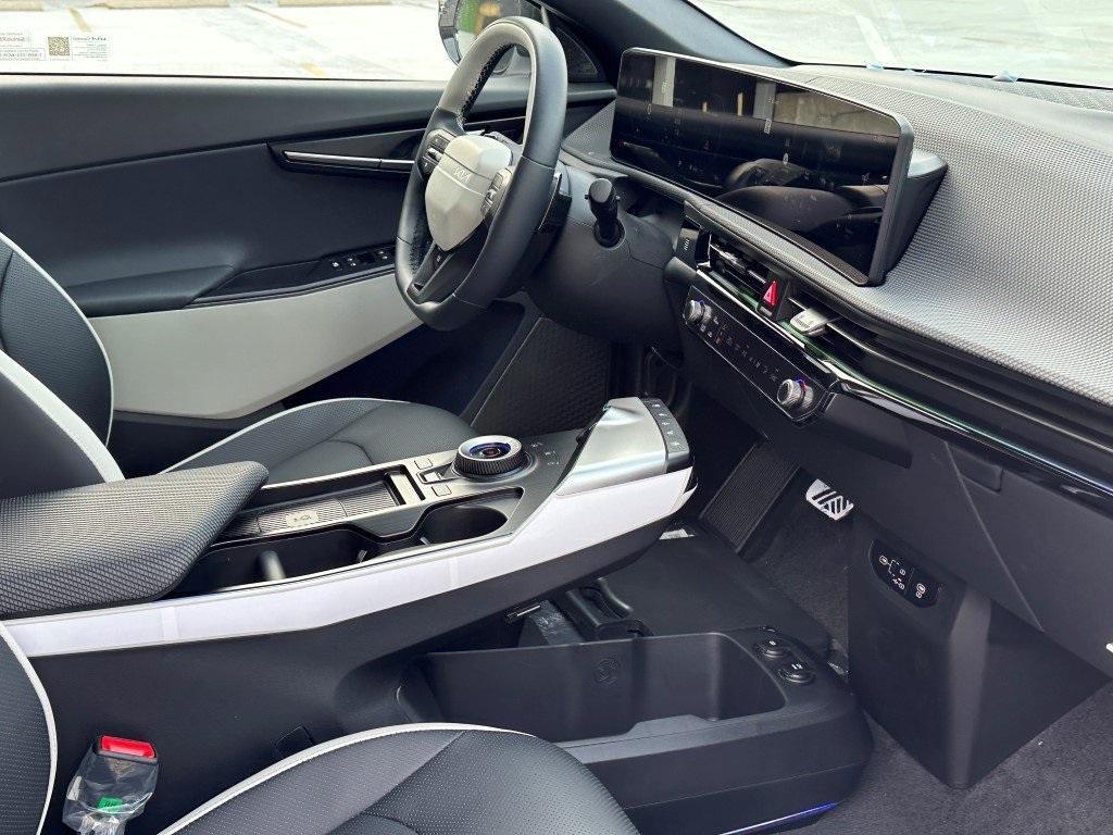 new 2025 Kia EV6 car, priced at $60,210