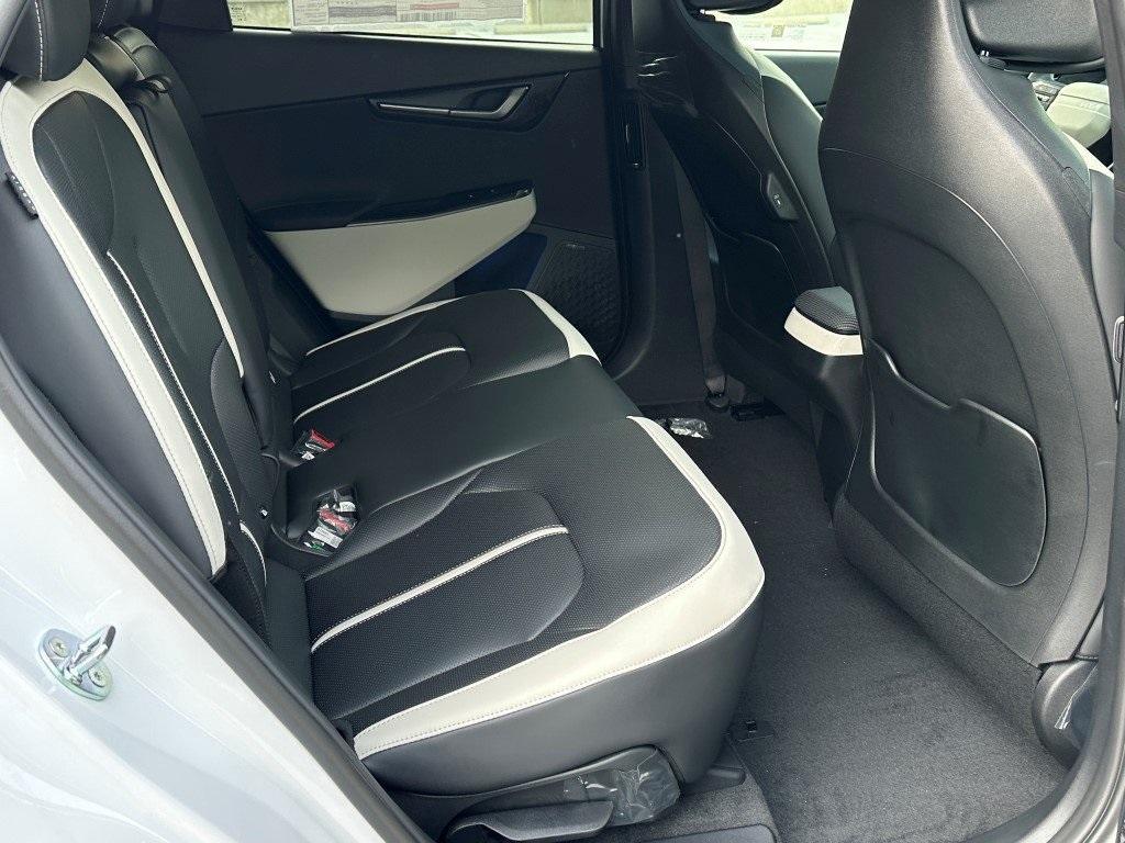 new 2025 Kia EV6 car, priced at $60,210