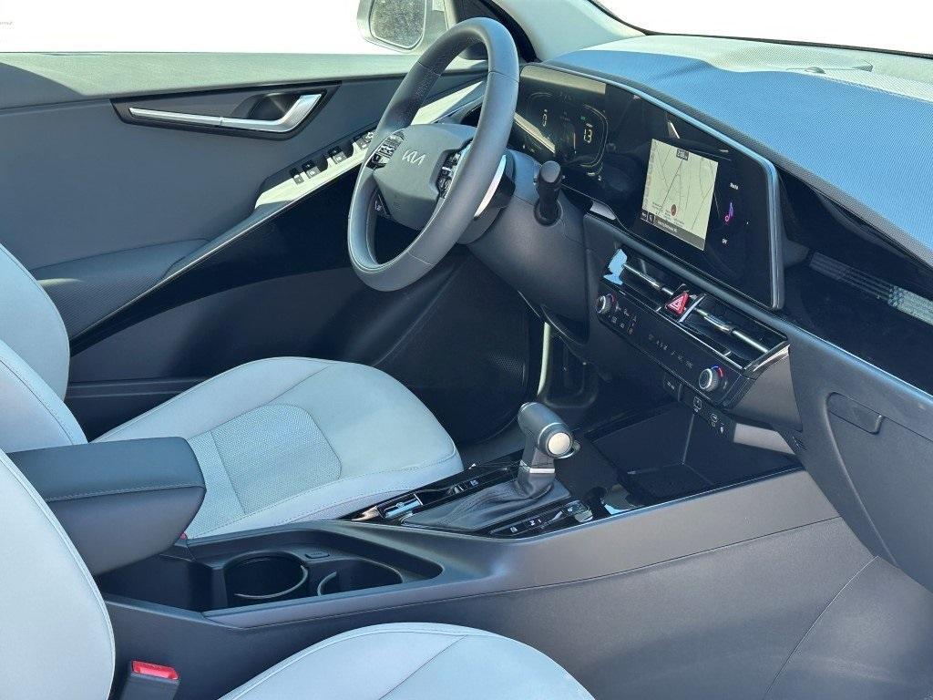 new 2025 Kia Niro car, priced at $31,278