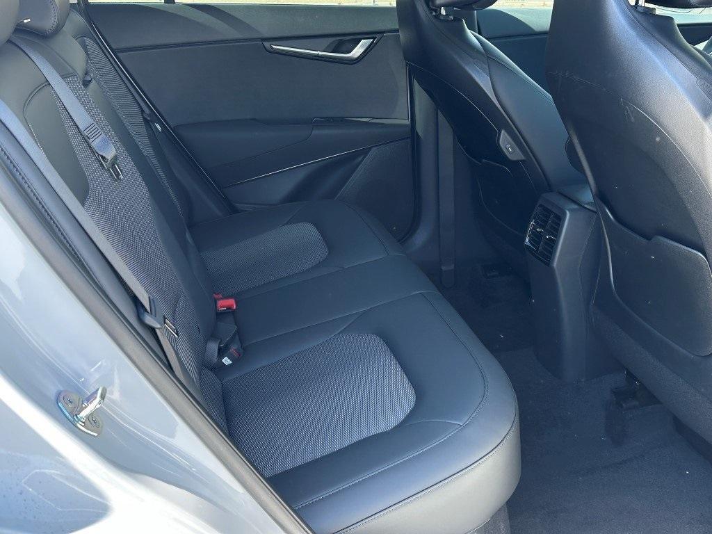 new 2025 Kia Niro car, priced at $31,702