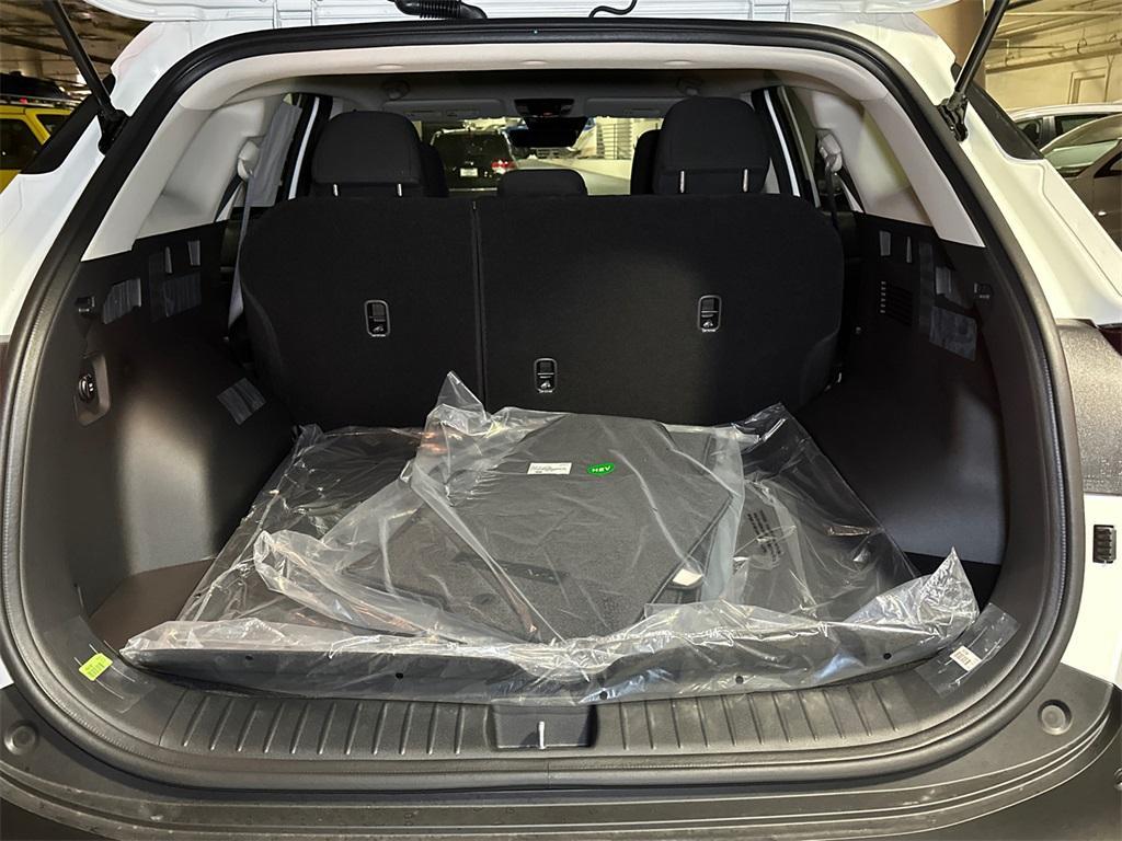 new 2026 Kia Sportage Hybrid car, priced at $30,298