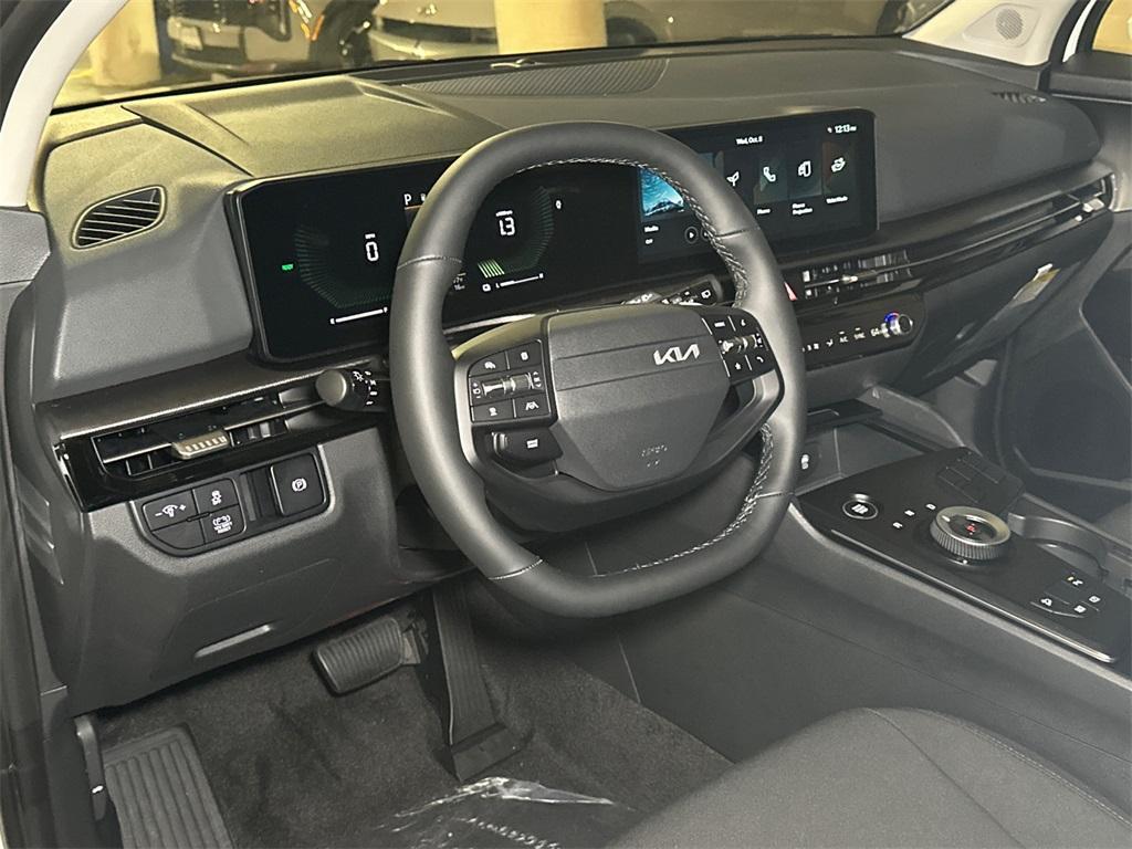 new 2026 Kia Sportage Hybrid car, priced at $30,298