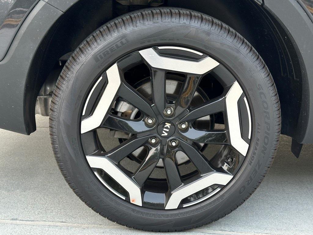 used 2025 Kia Telluride car, priced at $45,991