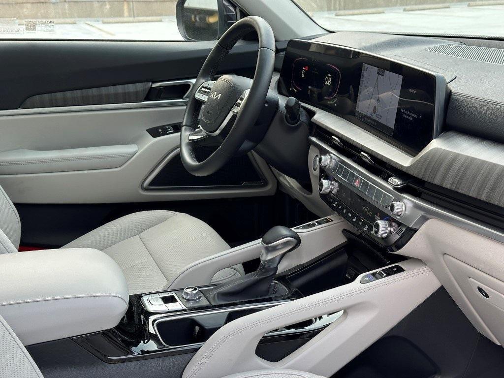 used 2025 Kia Telluride car, priced at $45,991