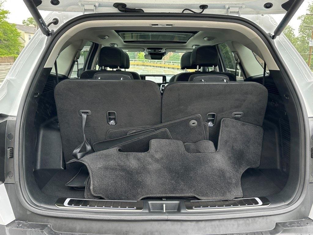 used 2023 Kia Sorento car, priced at $36,921
