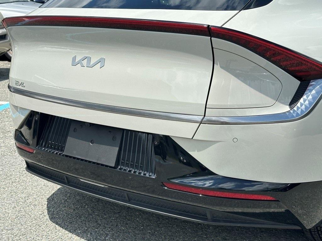 used 2022 Kia EV6 car, priced at $26,995