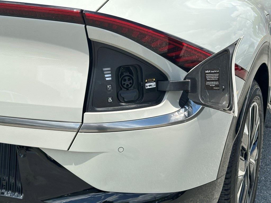 used 2022 Kia EV6 car, priced at $26,995