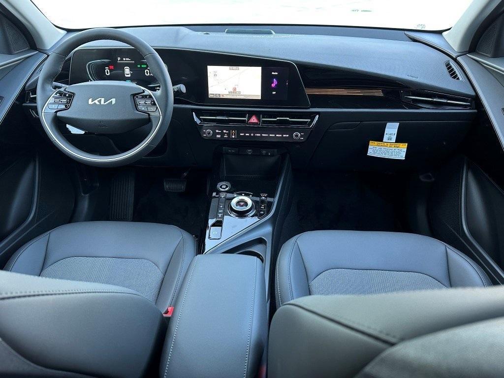 new 2025 Kia Niro Plug-In Hybrid car, priced at $37,132