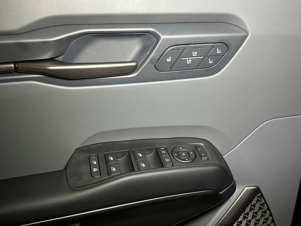 new 2026 Kia EV9 car, priced at $61,595