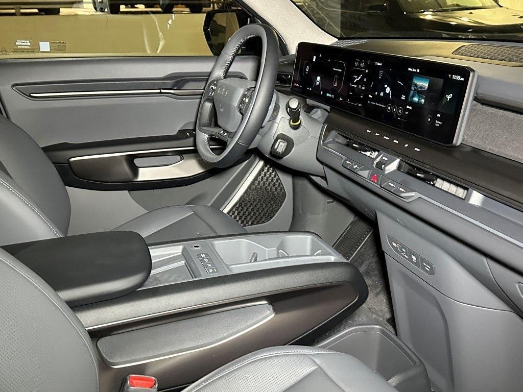 new 2026 Kia EV9 car, priced at $61,595