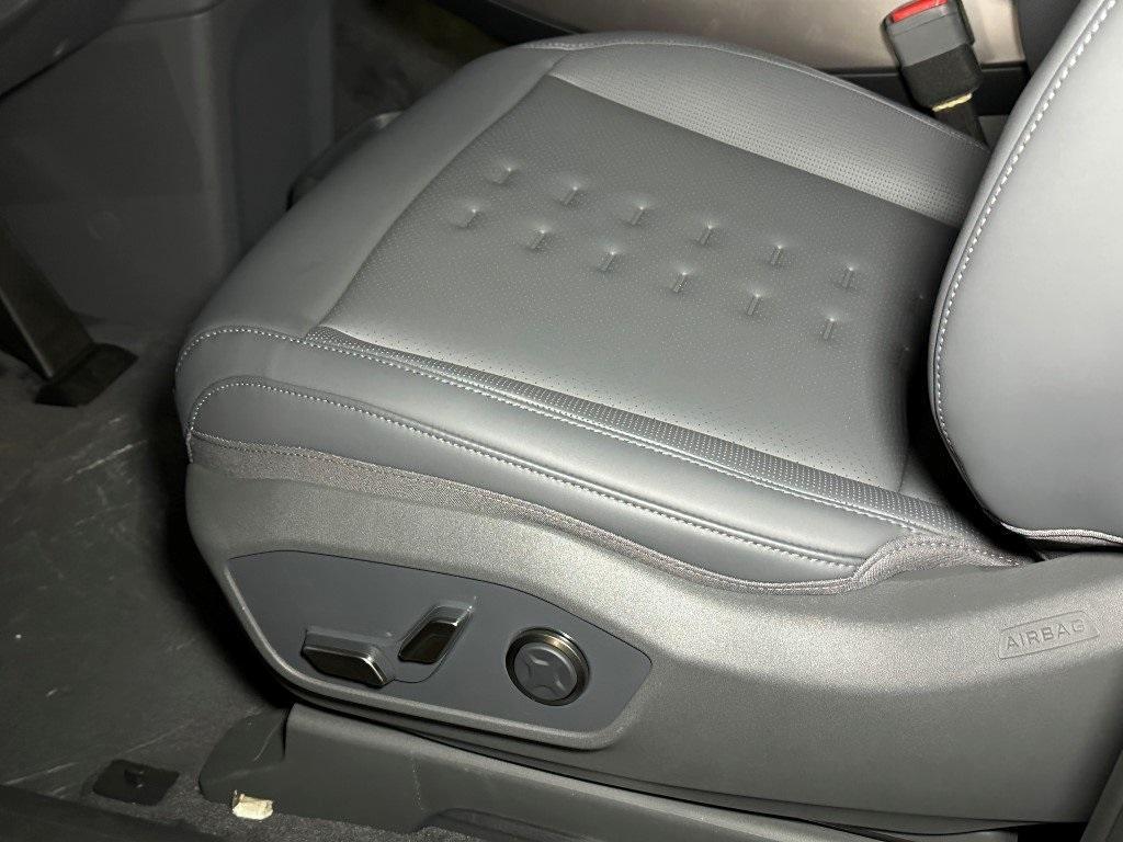 new 2026 Kia EV9 car, priced at $61,595