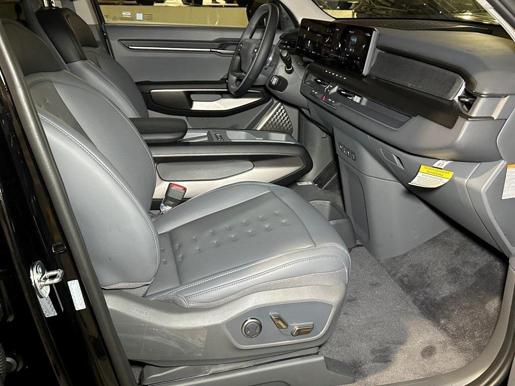 new 2026 Kia EV9 car, priced at $61,595