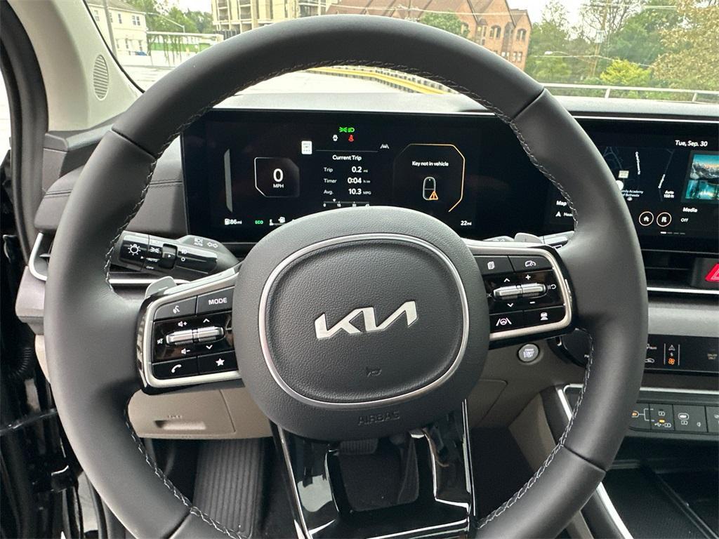 new 2026 Kia Carnival Hybrid car, priced at $46,909