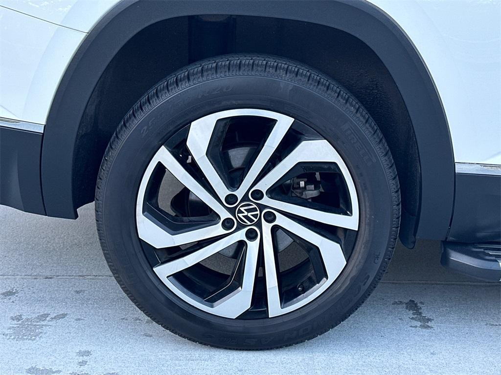 used 2021 Volkswagen Atlas car, priced at $28,750