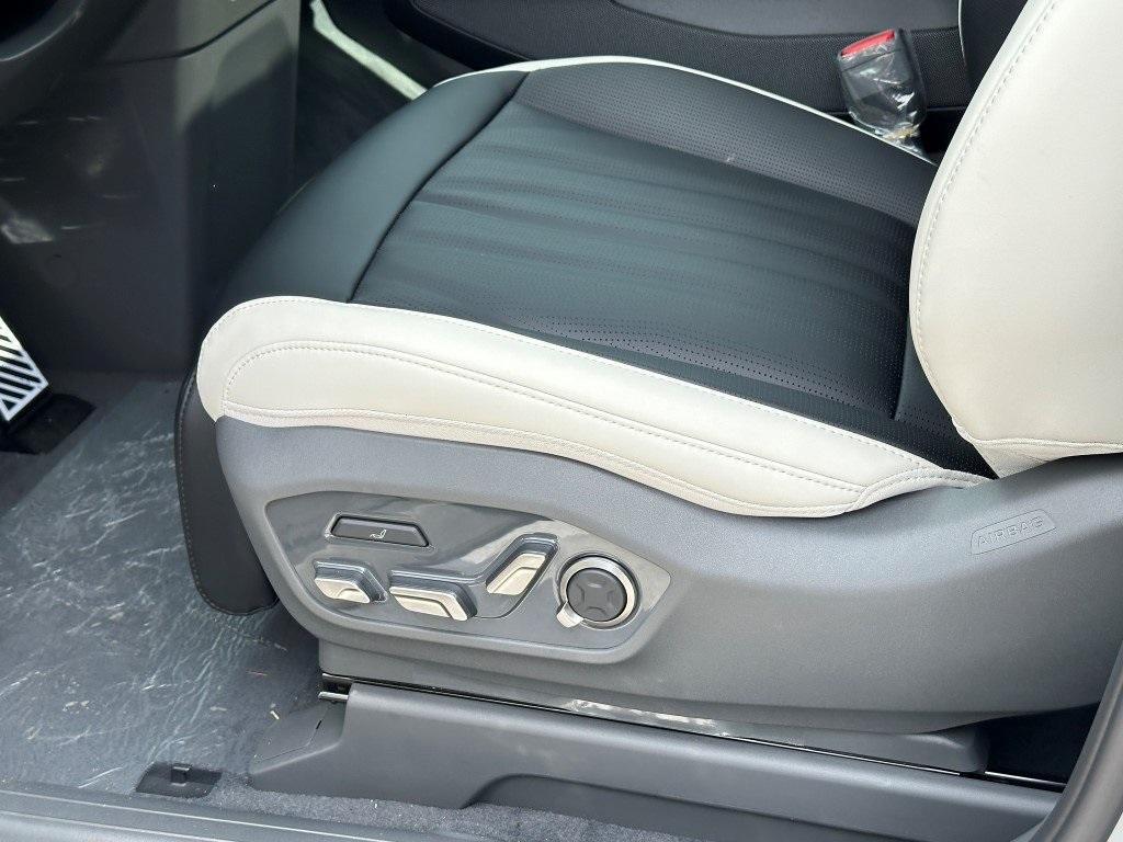 new 2026 Kia EV9 car, priced at $70,100