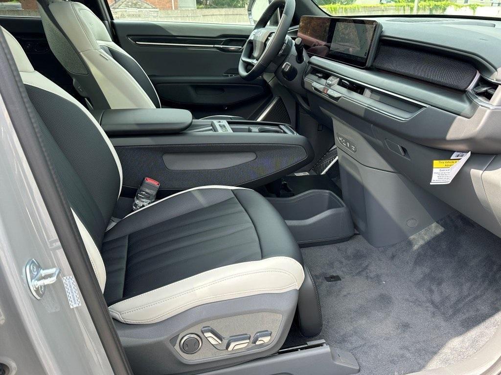 new 2026 Kia EV9 car, priced at $70,100